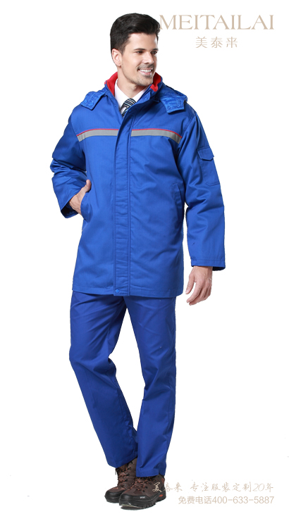 <b>成品加油站服3</b>